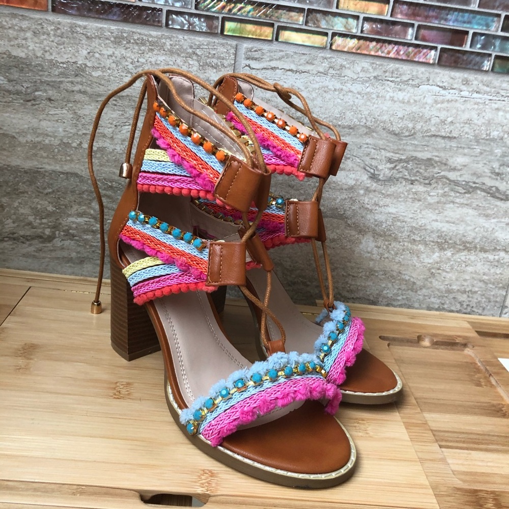 Women’s Bold Heel/Sandals size 6